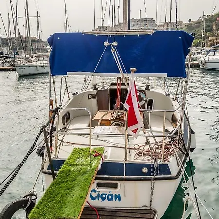 Dream Holiday On The Mediterranean Sea Bateau-hôtel